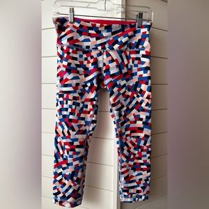 Lululemon women’s Multi-colored cropped yoga pants
